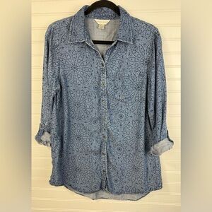 Christopher & Banks women’s denim print button down long sleeve shirt. Size M